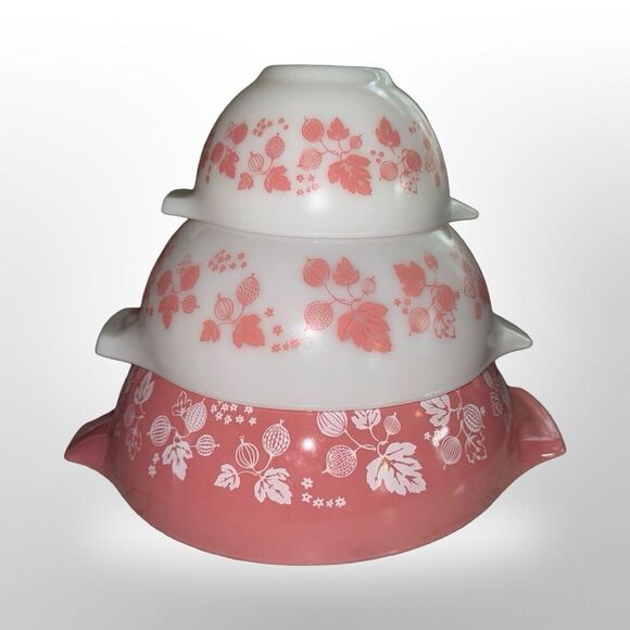 1950s PYREX Pink Gooseberry Cinderella Mixing Bowls Set of 3 Excellent Shape! - Picture 14 of 16